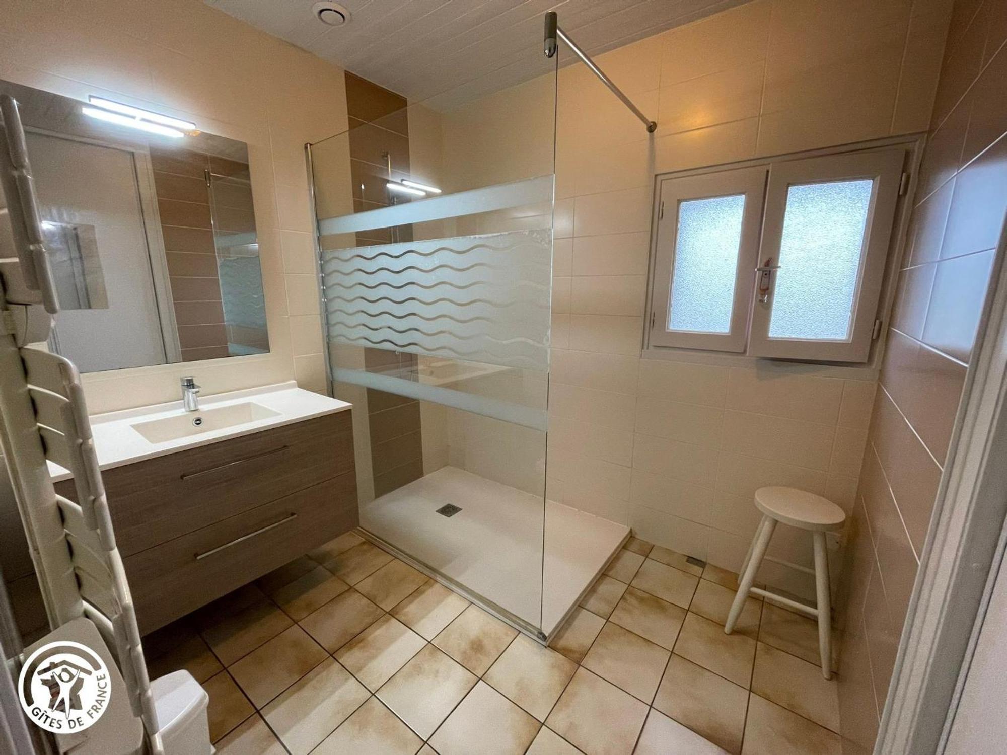 Gîte Saint-Michel-Mont-Mercure, 3 pièces, 4 personnes - FR-1-426-249 Sevremont Esterno foto