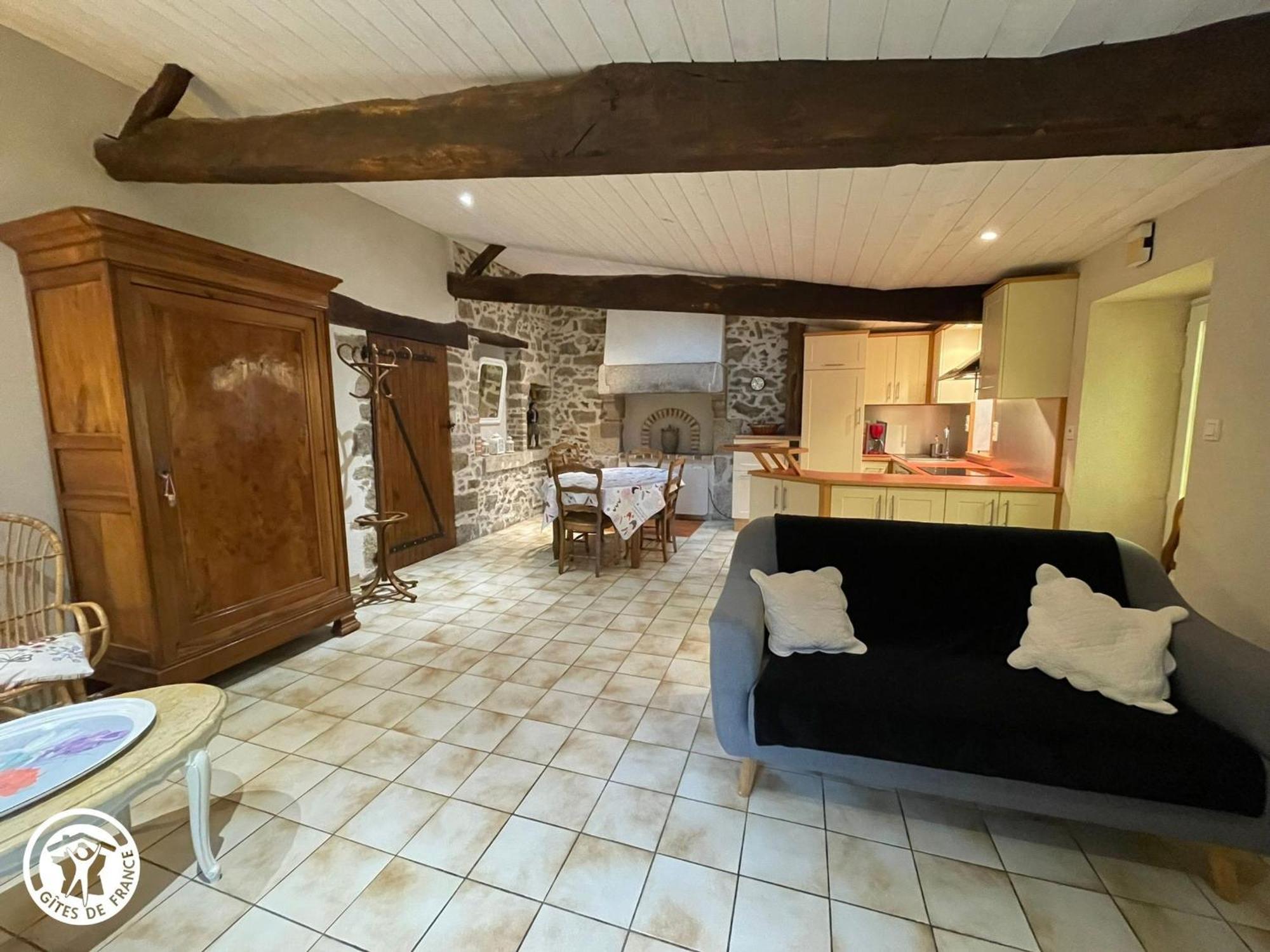 Gîte Saint-Michel-Mont-Mercure, 3 pièces, 4 personnes - FR-1-426-249 Sevremont Esterno foto
